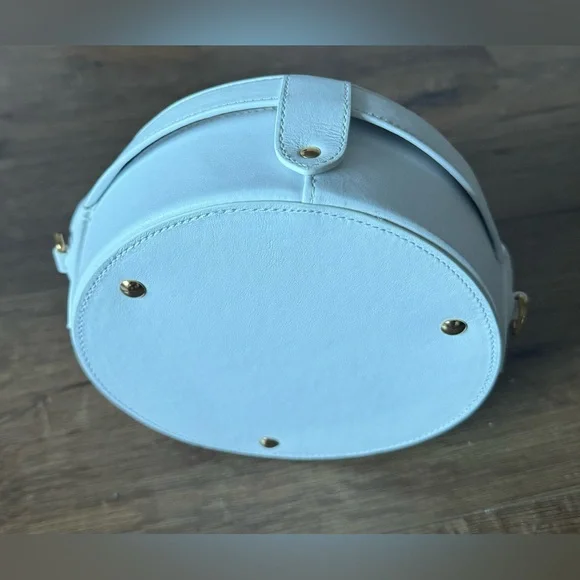 JACQUEMUS-AUTHENTIC Imported (NWT) White Leather La Boîte à Gateaux Hand Bag - Picture 4 of 16